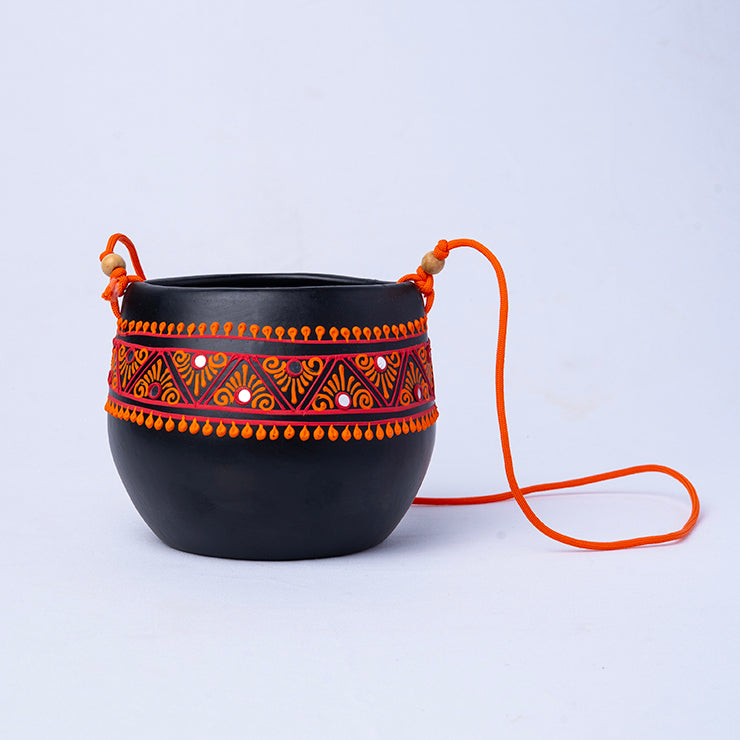 Maison Terracotta Hand-Painted Hanging Planter (2 Colors)