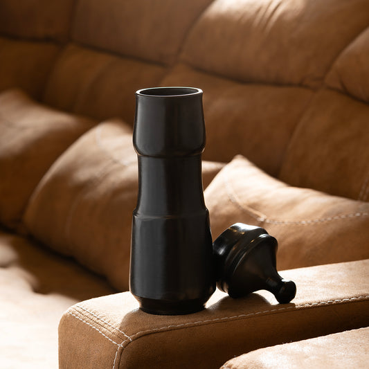Crimson Noir Black Clay Bottle – Approx. 1L
