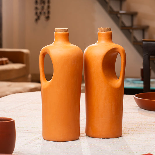 Handmade Terracotta Bottle with Cork & Handle (1.5L)