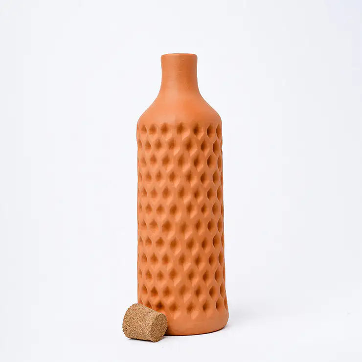 Terracotta Bottle with Diamond Lattice Pattern - 1L