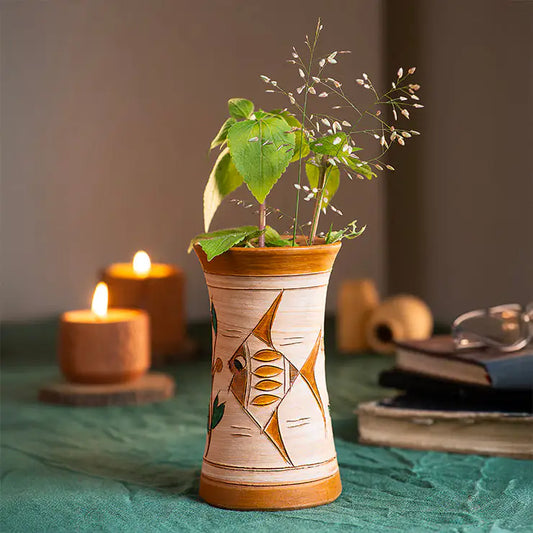 ClayNest “Sunfish Spire” Handpainted Terracotta Vase (15cm)