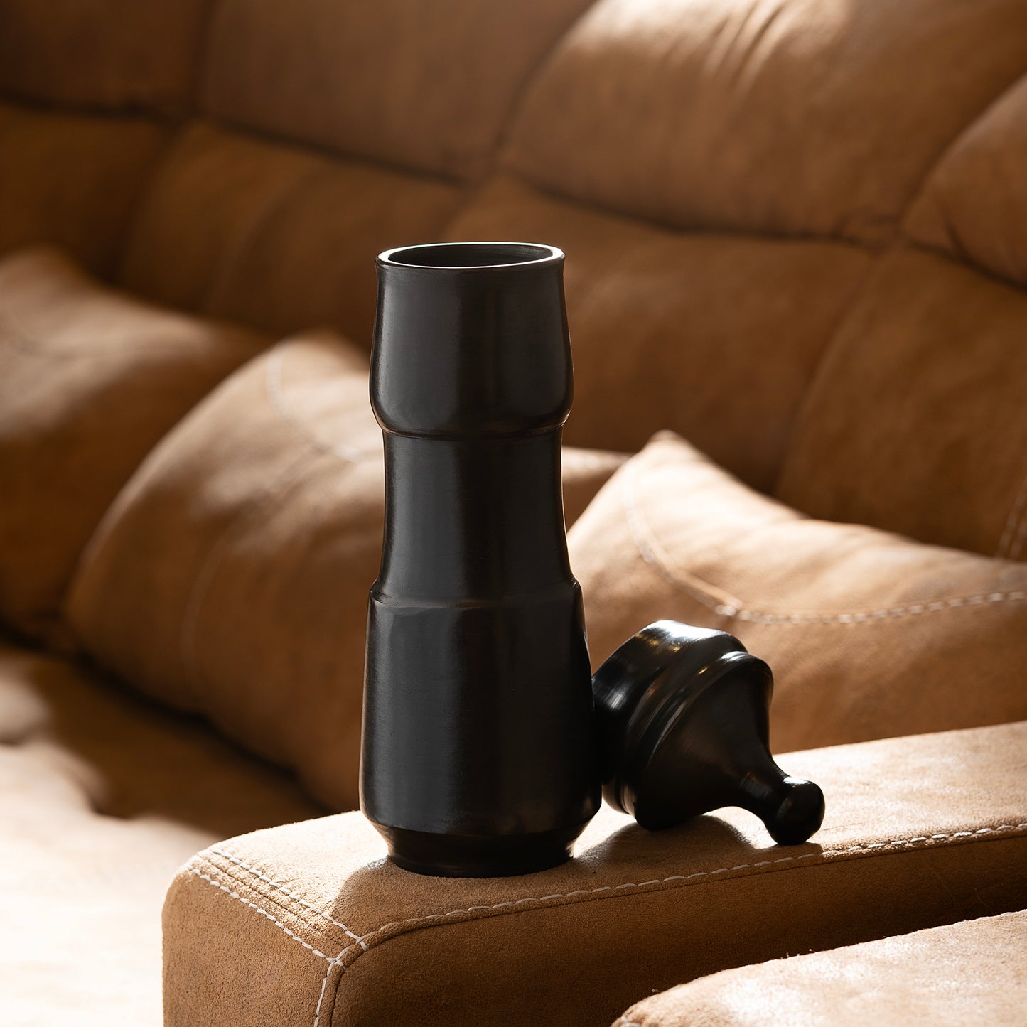 Crimson Noir Black Clay Bottle – Approx. 1L