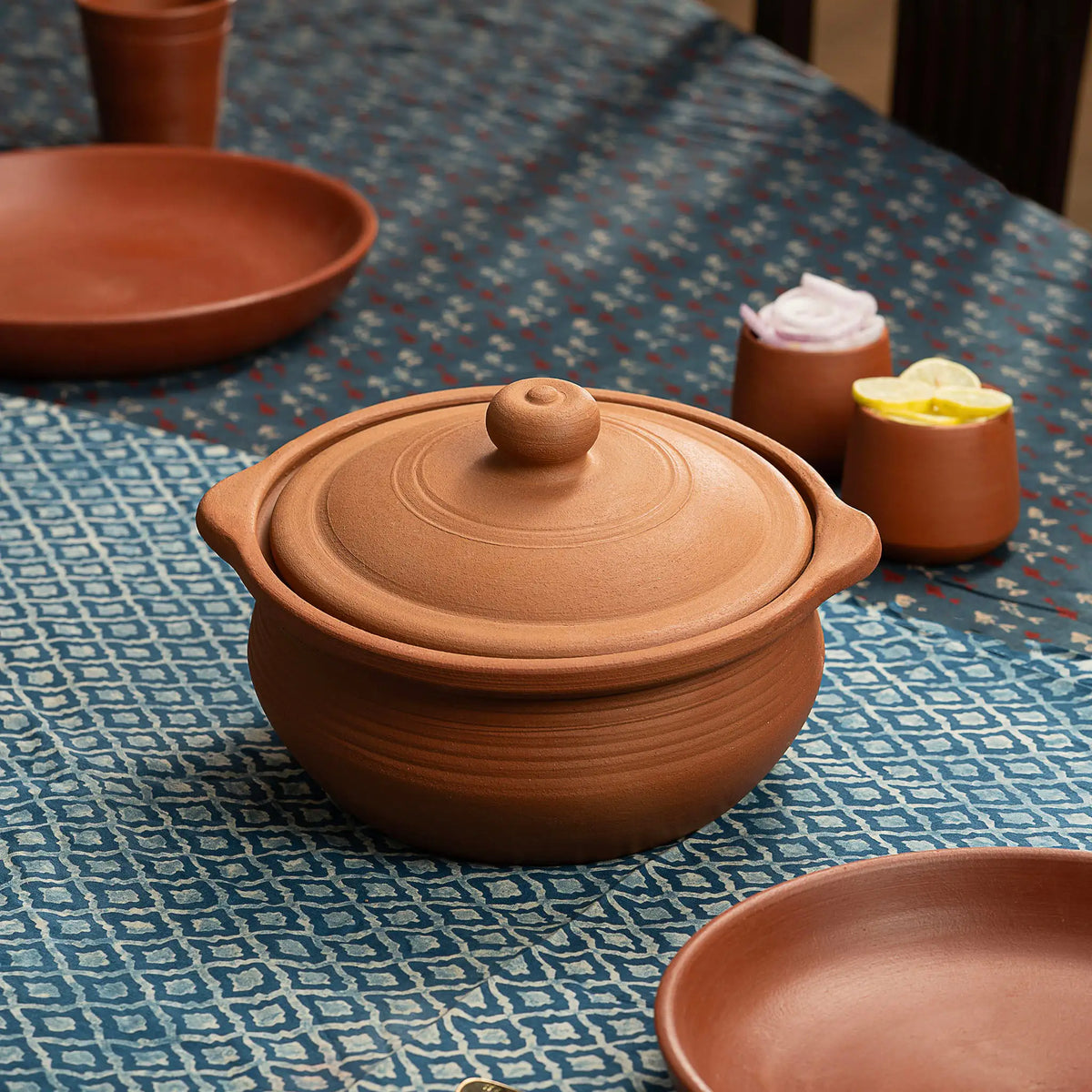 Terra Aseel handmade terracotta cooking pot with lid 2500 ml