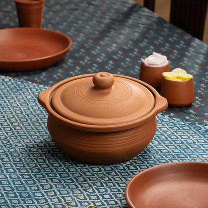 Terra Aseel handmade terracotta cooking pot with lid 2500 ml