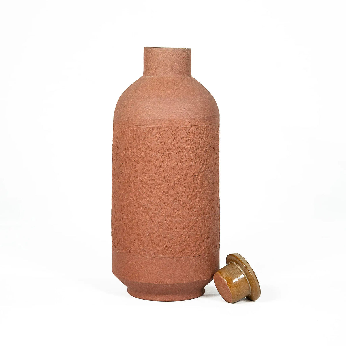 Handmade textured terracotta water bottle with glazed lid 1000 ml Terra EarthCore