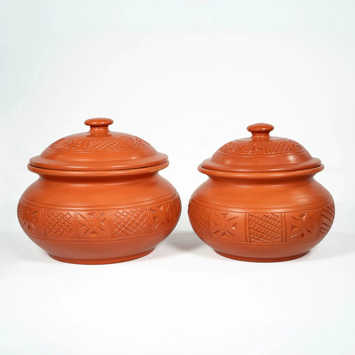 Terra Majlis carved terracotta serving pots in 2000 ml and 3000 ml sizes