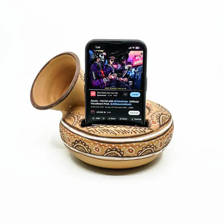 NirvanaNiche Harappan Terracotta Gramophone Phone Amplifier