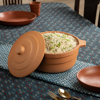 Terrapura: Handmade Terracotta Cooking Pot with Lid